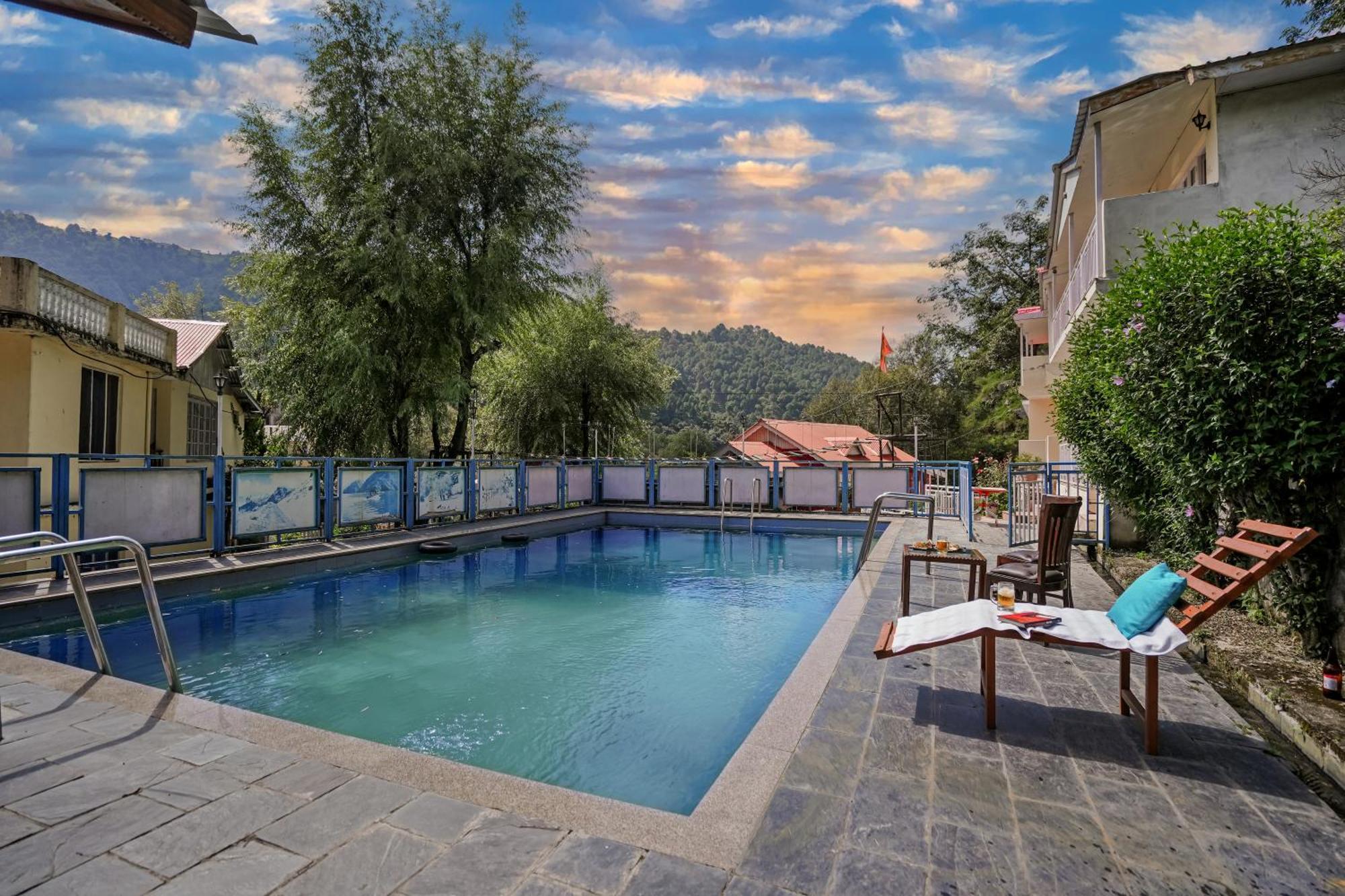 Pax Hotel Rock Villa Swimming Pool Available Dalhousie Bagian luar foto