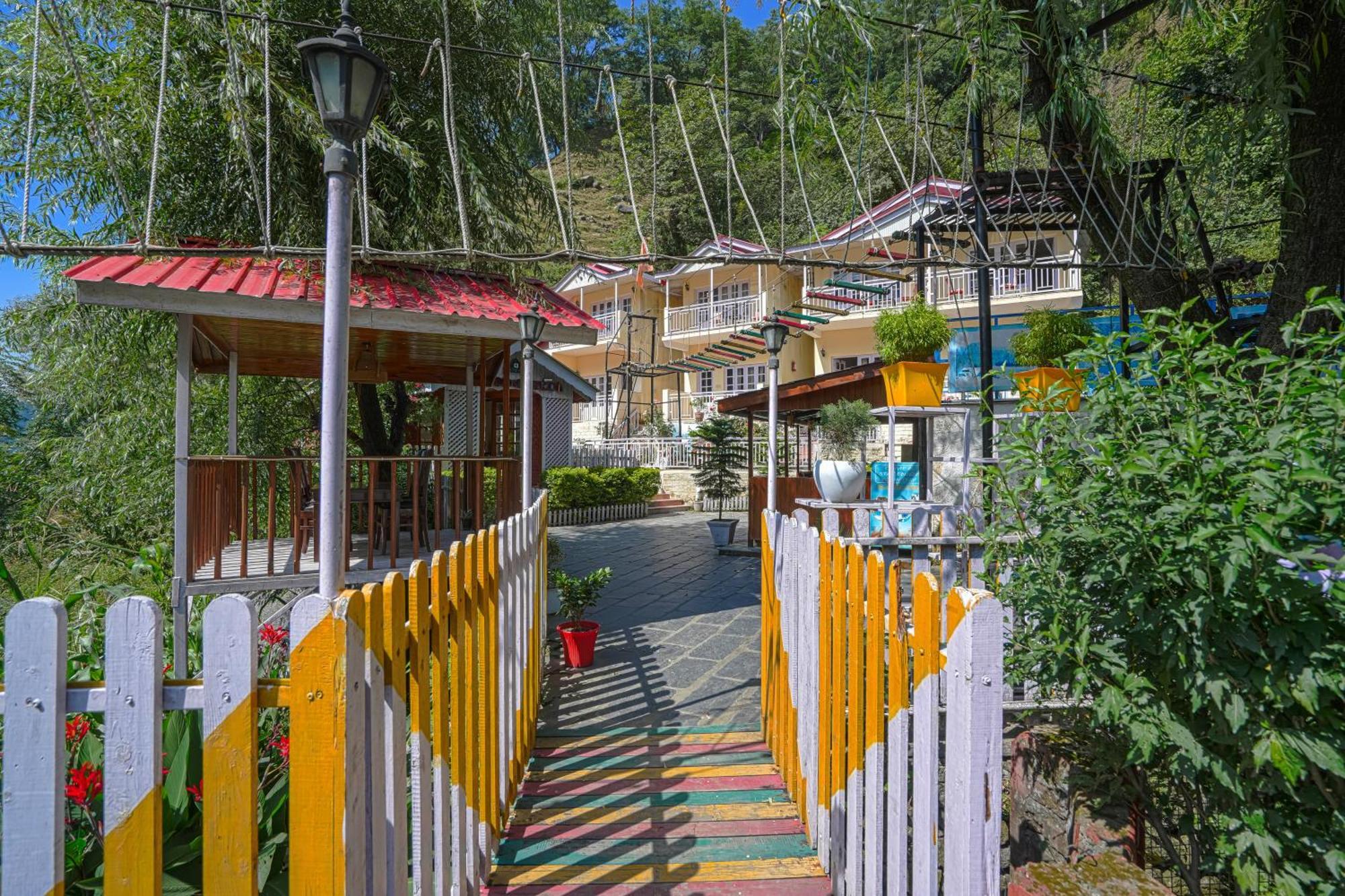 Pax Hotel Rock Villa Swimming Pool Available Dalhousie Bagian luar foto