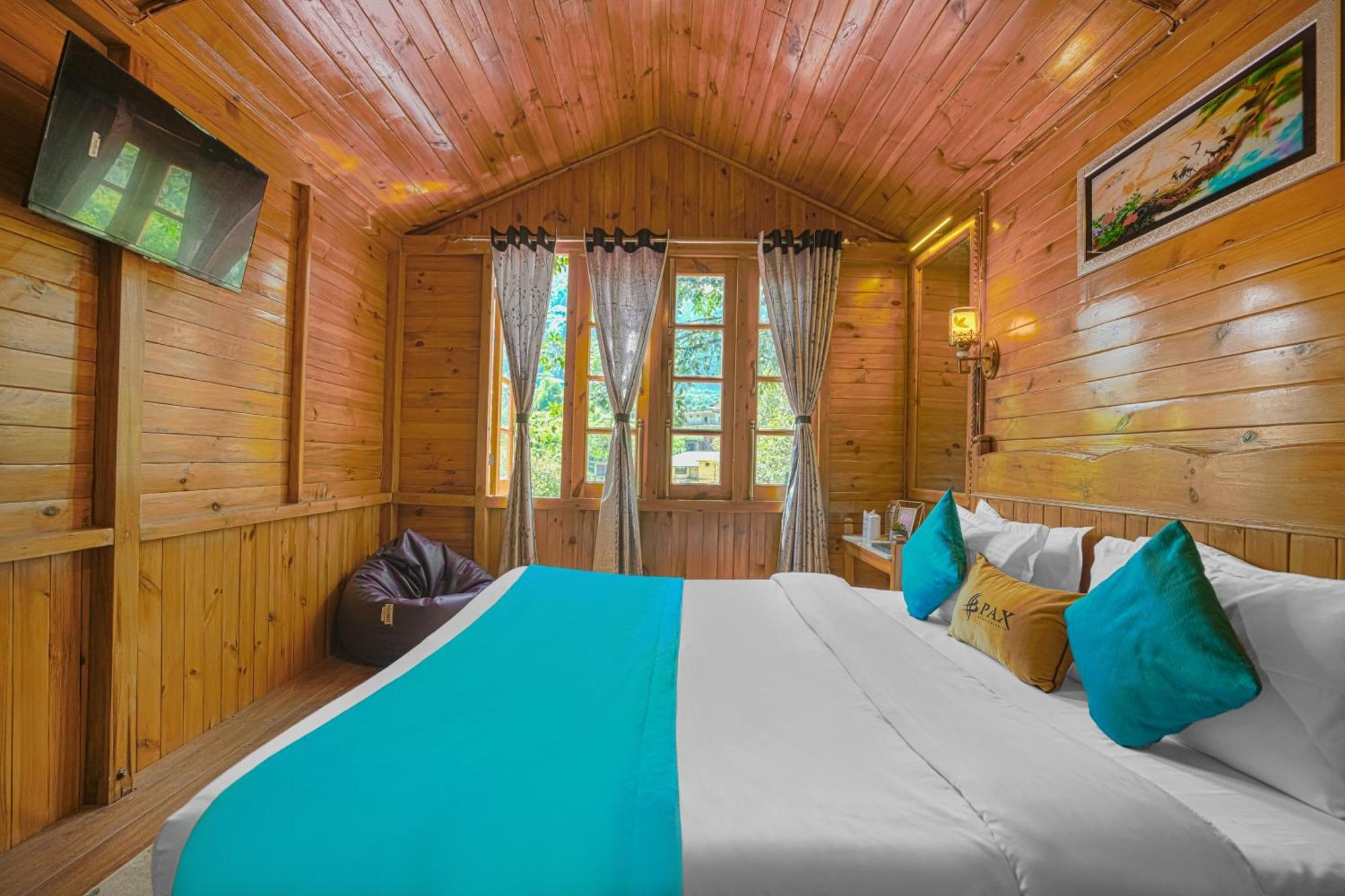 Pax Hotel Rock Villa Swimming Pool Available Dalhousie Bagian luar foto