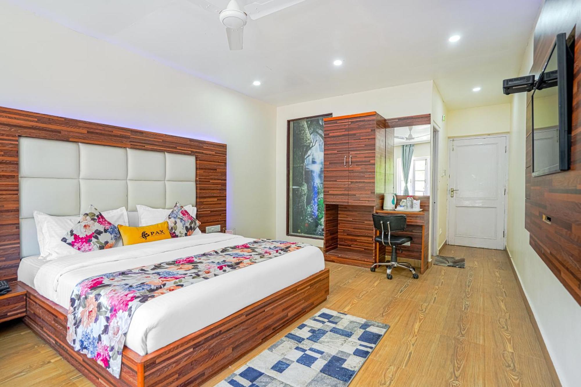Pax Hotel Rock Villa Swimming Pool Available Dalhousie Bagian luar foto