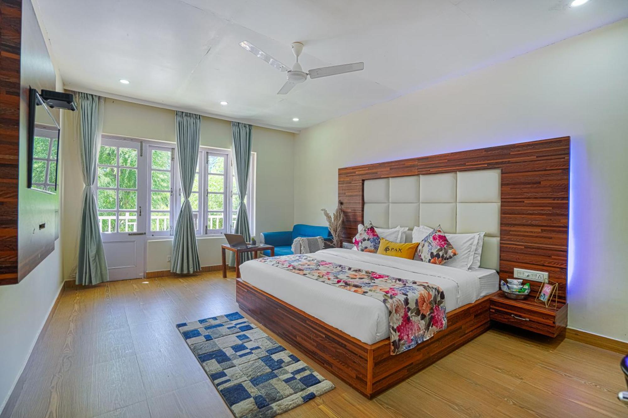 Pax Hotel Rock Villa Swimming Pool Available Dalhousie Bagian luar foto